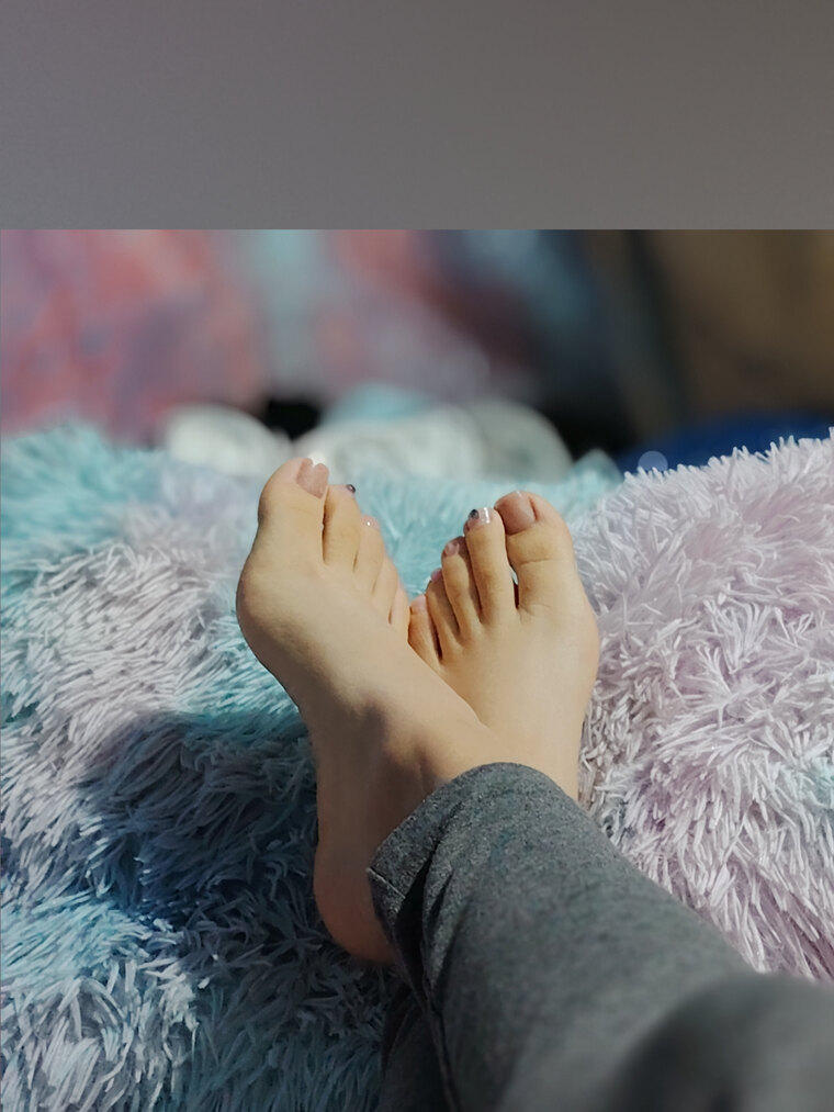 Michi fetiches 👣🌹 cover image