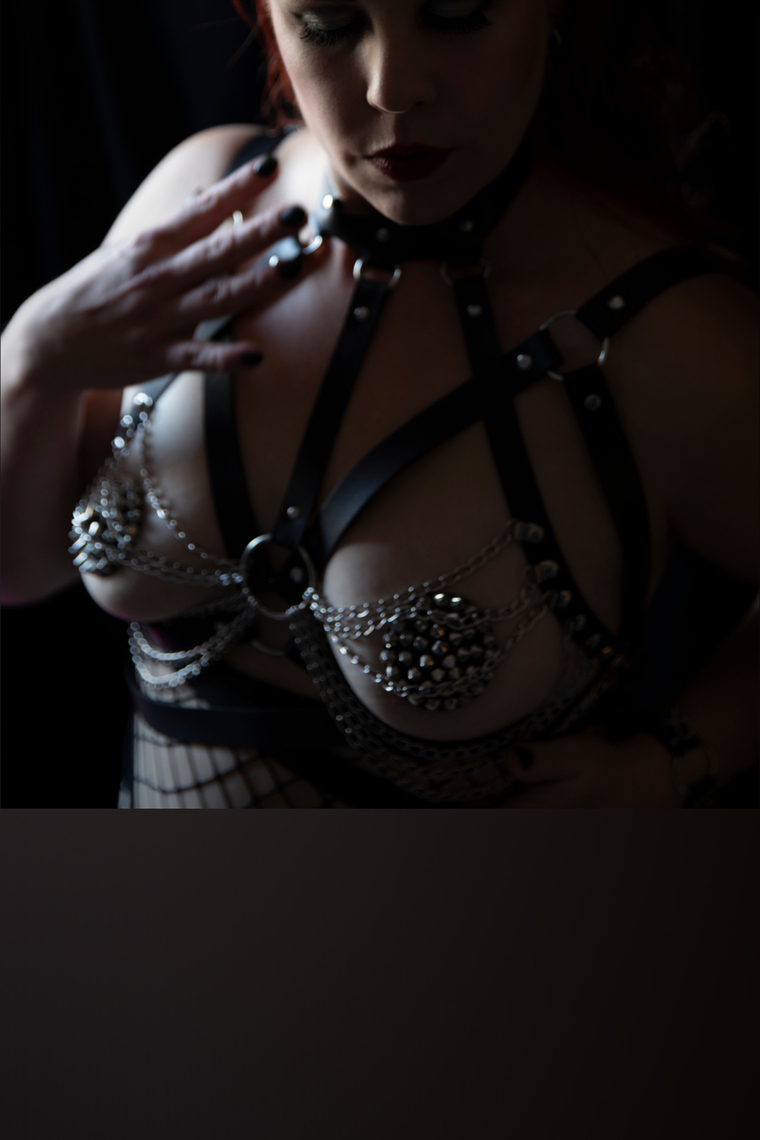 Mistress Elisa Day banner image