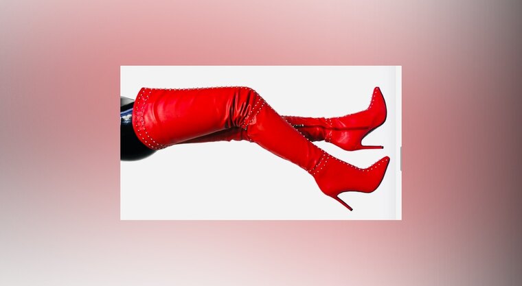 Mistress Pedestal - Foot Queen banner image
