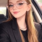 Della avatar