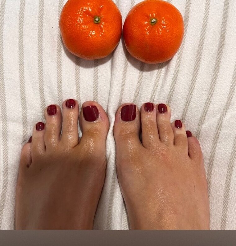Lu Lu feet banner image