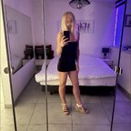 Hotwife_Blond avatar