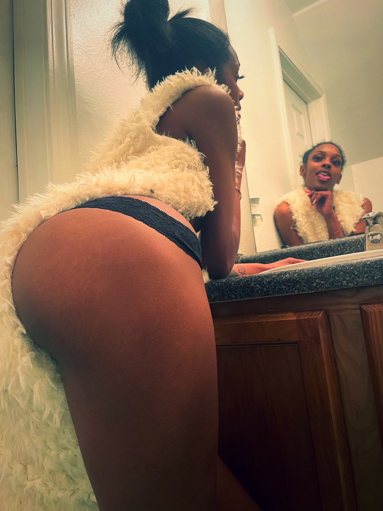 Mariah B banner image