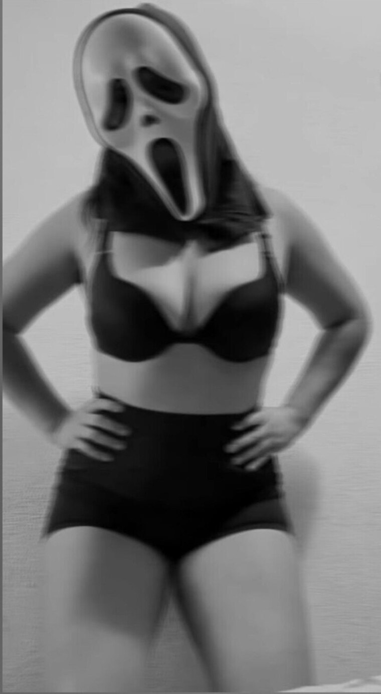La Diablita Hot 🔥💞 cover image