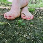 Petite Size 6 Feet avatar