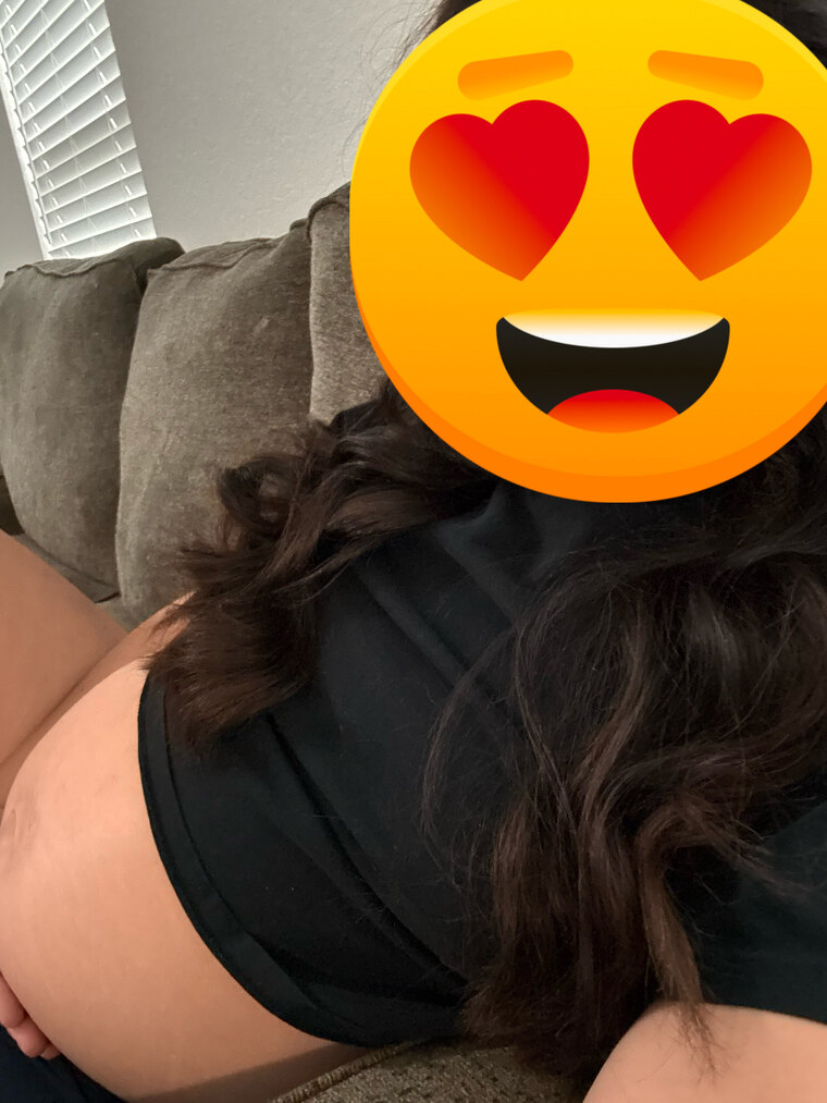 Hot latina mama ๐ banner image