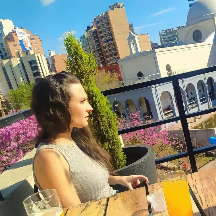Anna Ly banner image