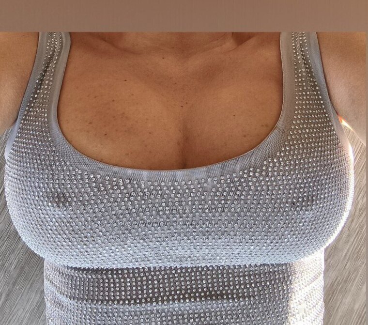 Loly-Large, natural BREASTS banner image