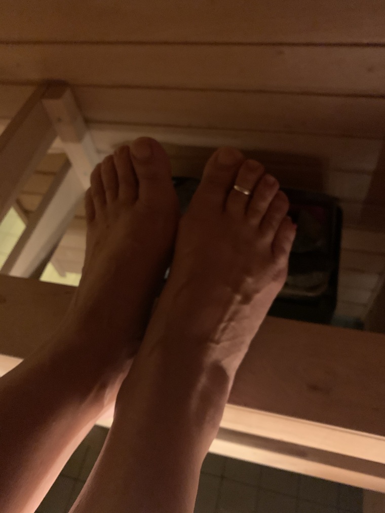 Ms Frisky Toes cover image