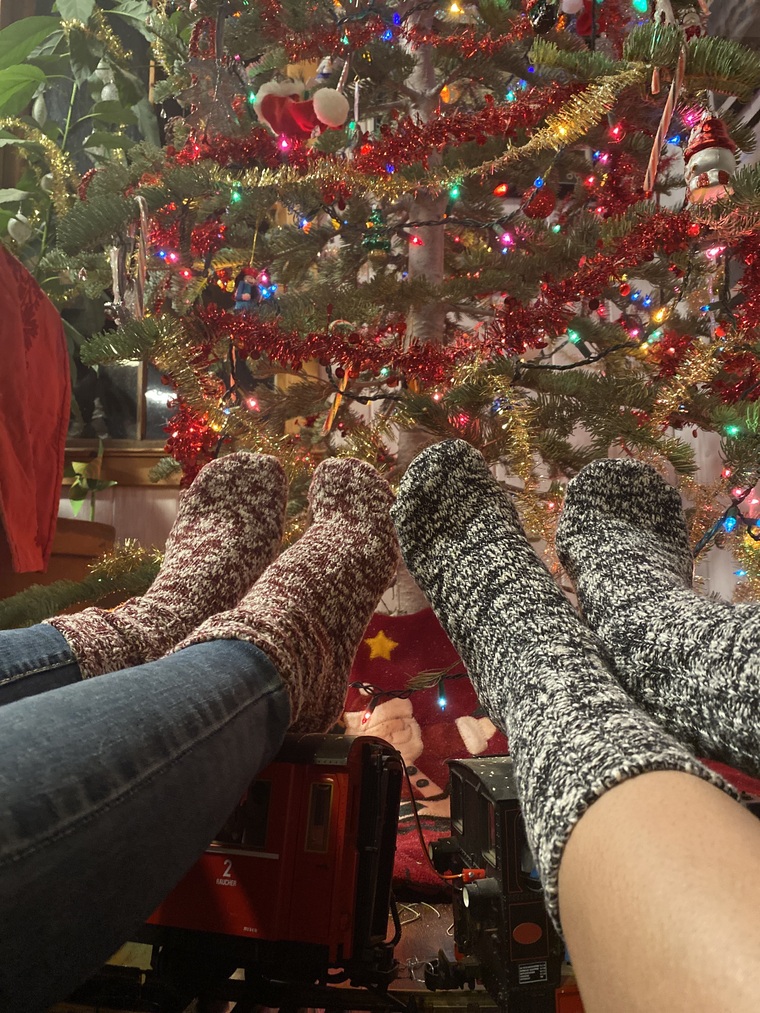 2girls4feet cover image