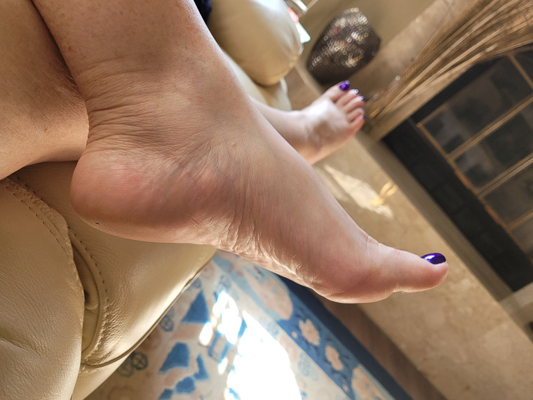Unekfeet cover image