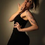 Faye West avatar
