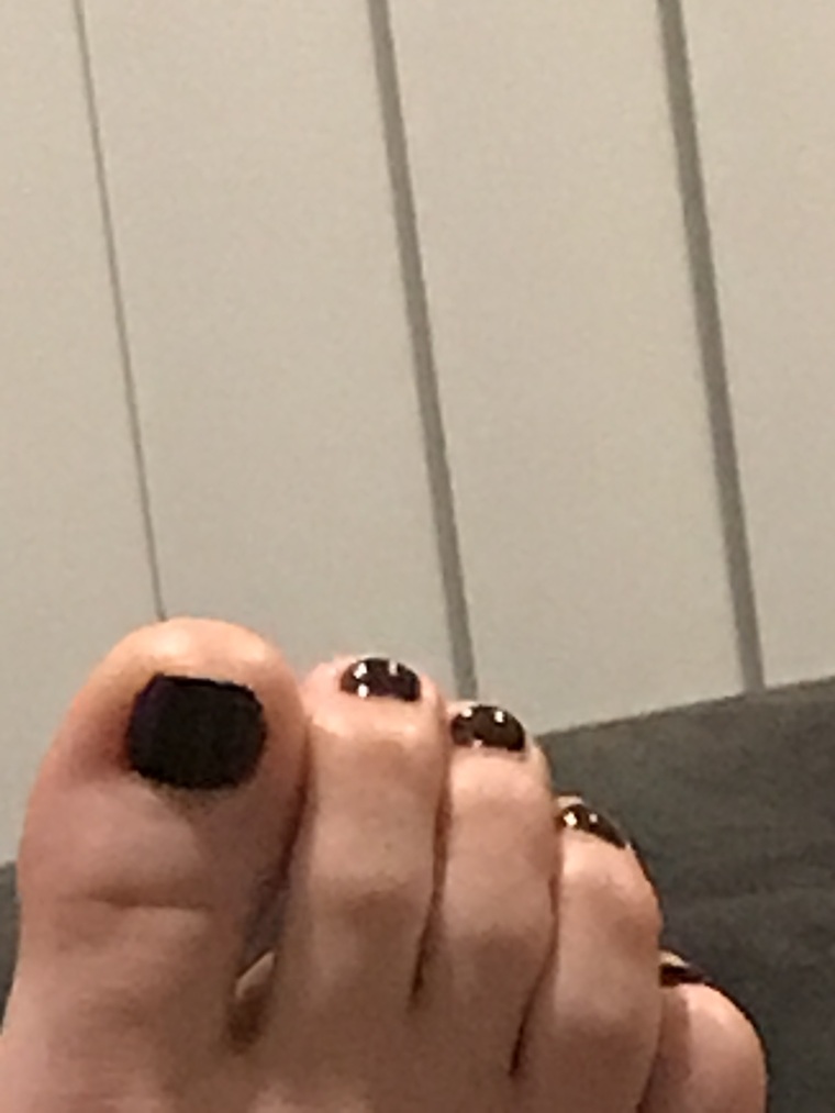 Who’s Feet? banner image