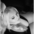 Unscripted Blonde avatar
