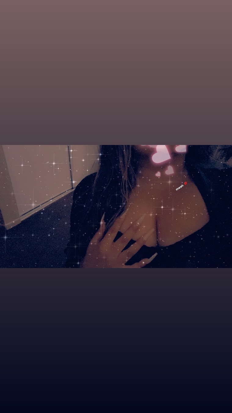 urfavlatina cover image