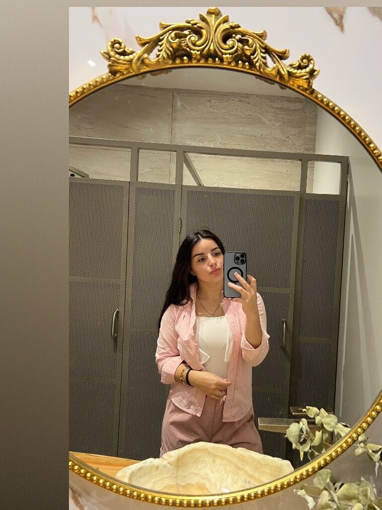 Valeee cover image