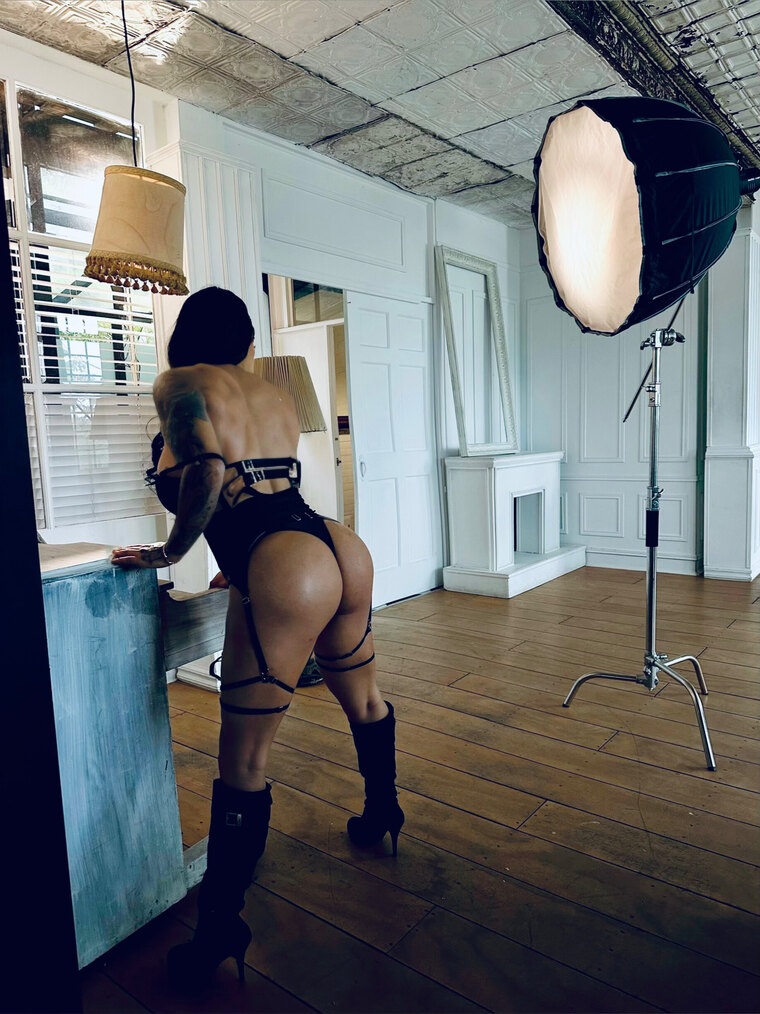Valentina Arango cover image