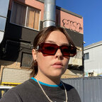 Val avatar