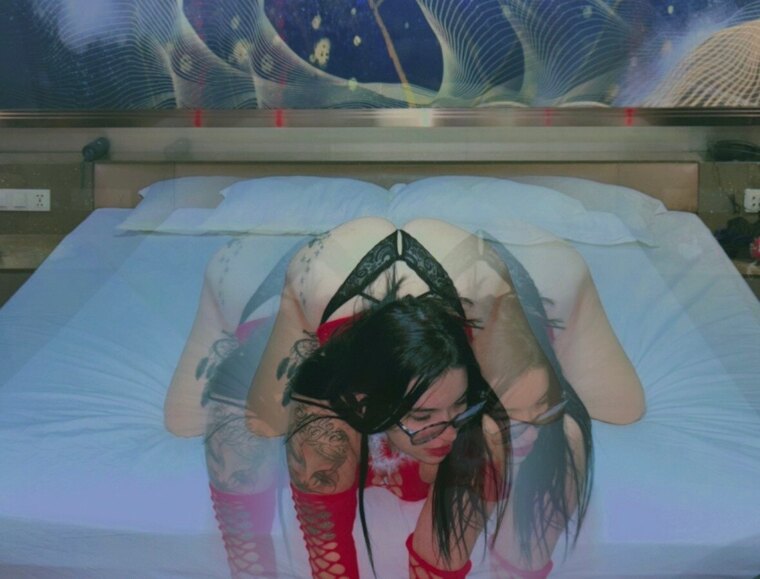 Diablita😈🍑🍒 cover image