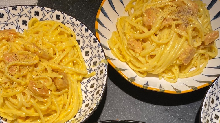 Eating with Vals 🍝 cover image