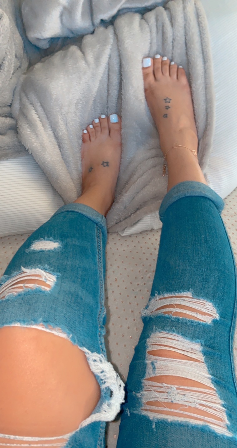 Gabby’s feet banner image