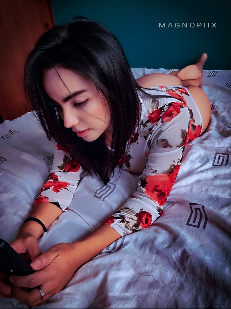 Alessandra ๐ถ๏ธ banner image