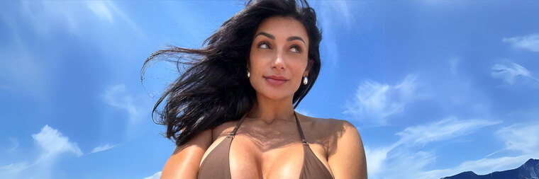 VANESSA DIAZ 🦋 cover image
