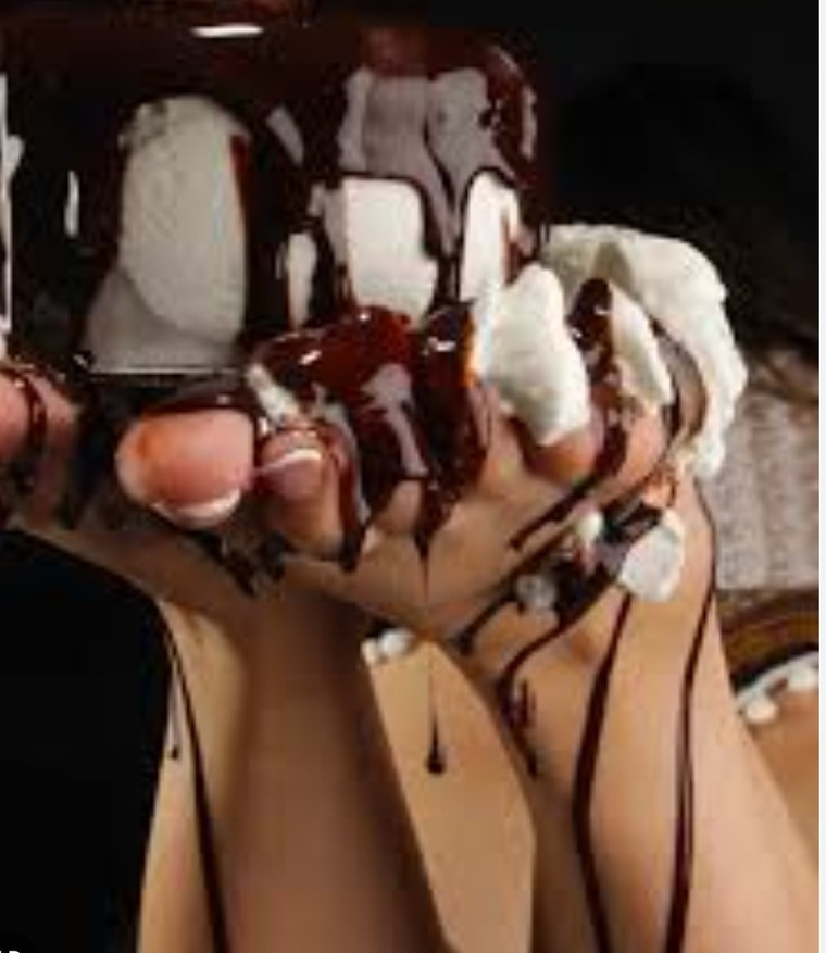 Vanessalovemyfeet banner image