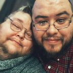 VanillaHobbit &amp; Mundo avatar