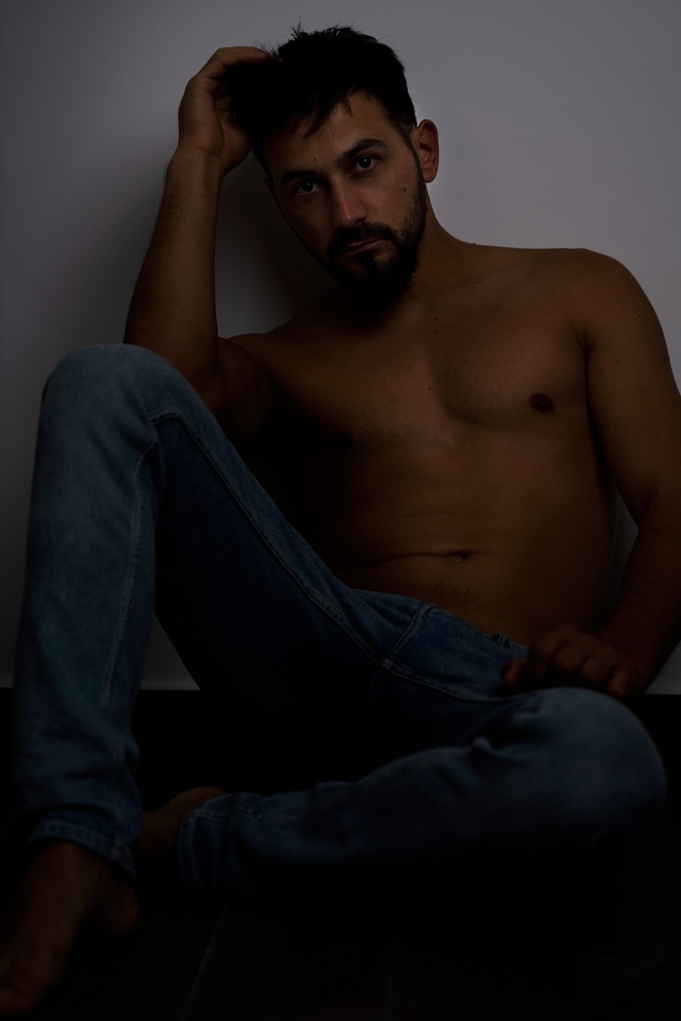 Vas cover image