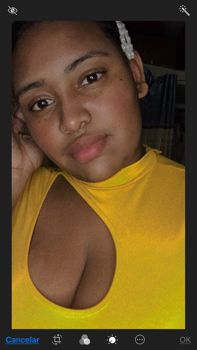 Vianny Gonzalez cover image