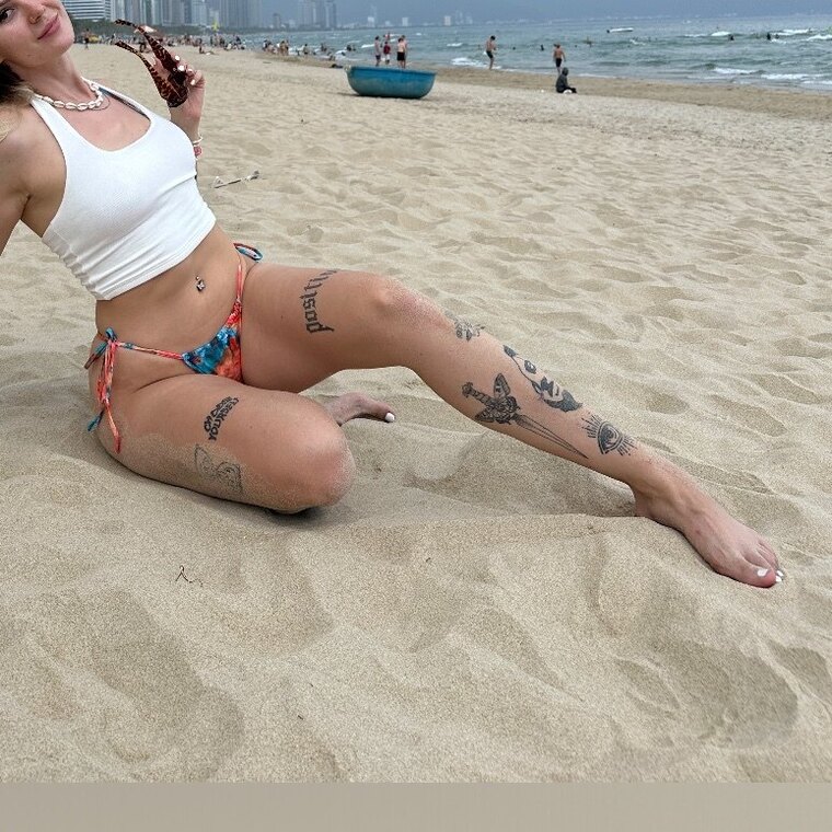 Veiny Feet Goddess cover image