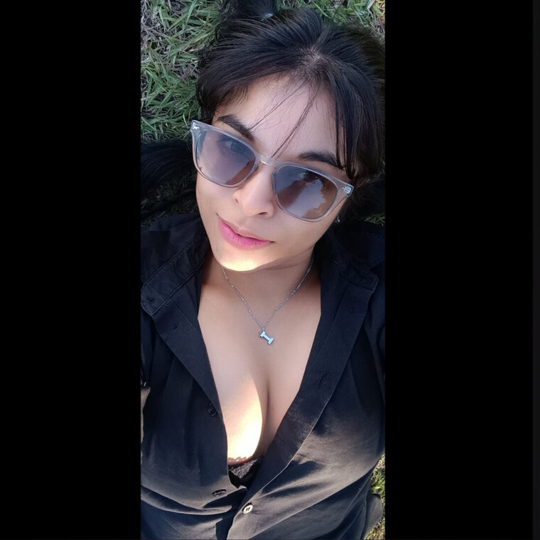 Vela Velásquez cover image