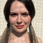 Velvet Rae avatar