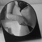 VelvetVibes69 avatar