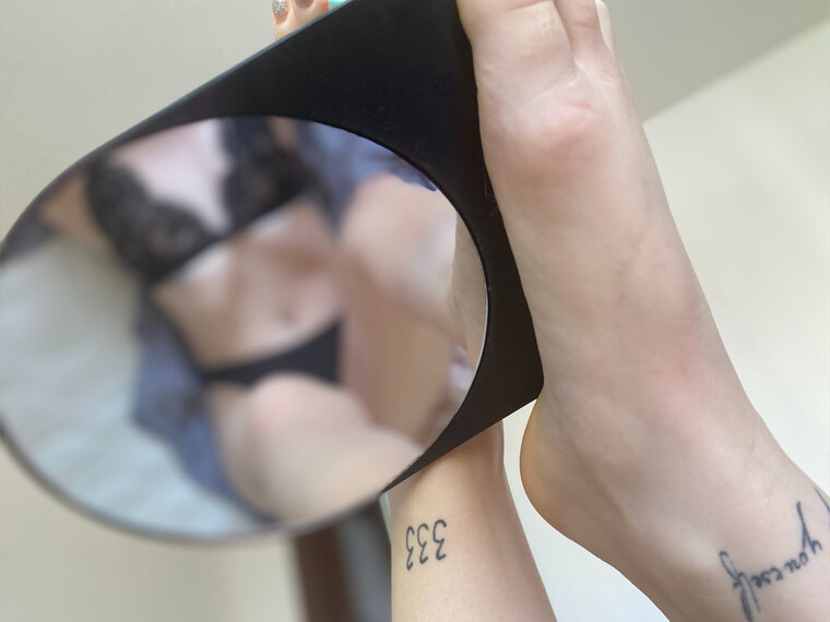 VelvetVibes69 banner image