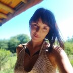 Mujer montaña avatar