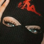 Veronica 🐣 avatar