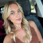 Vicki 🍒 avatar