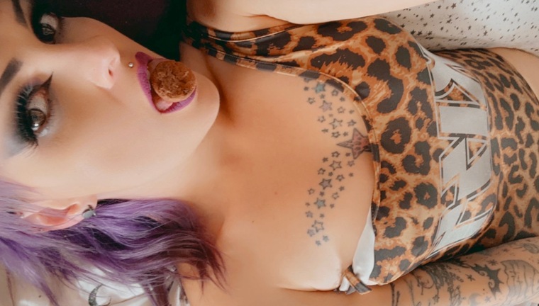 Vickxsin banner image