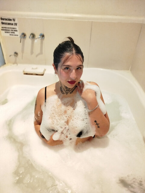 Vicky Mendoza cover image