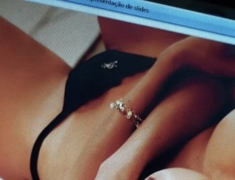 @victoriakissbrasil cover image