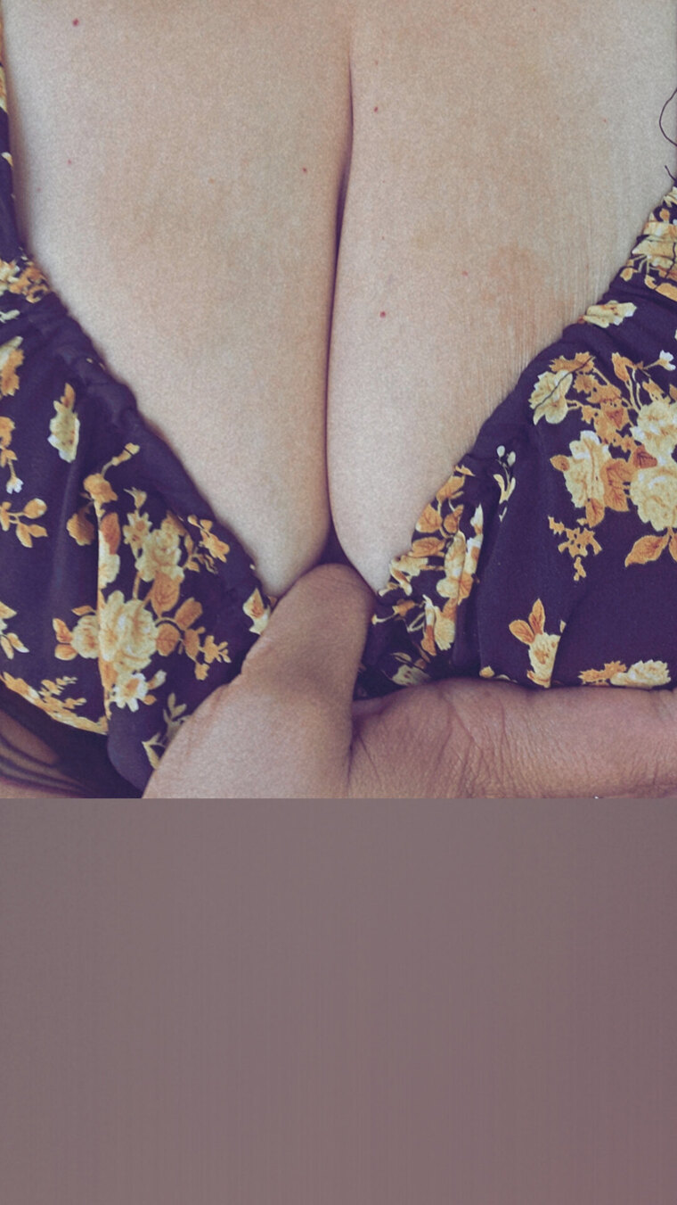 Victoria Valentine banner image