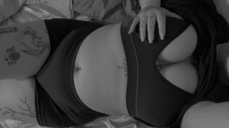 ViktoriaFoxx cover image