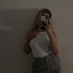 Vivian Fox avatar