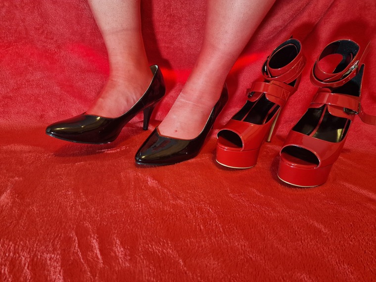 VivienneHeels cover image