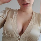 Viv Vxyn🍒👄 avatar