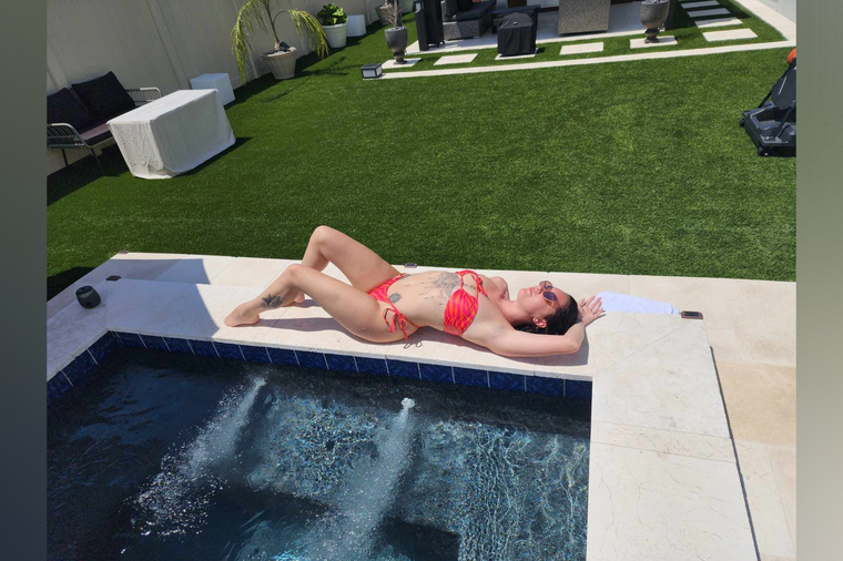 Hotwife Jenny FREE🍉 banner image