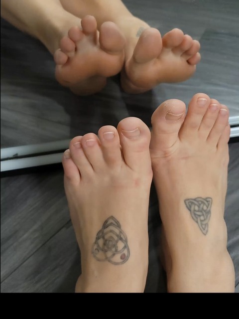 ~webtoegirl~ cover image