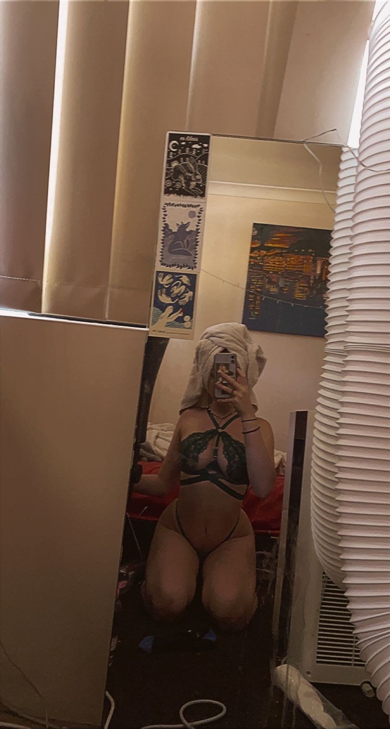 Louise <3 cover image